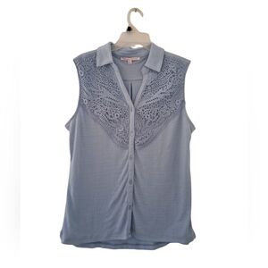Stella + Ginger Blue Sleeveless Blouse with Lace Detail – Size L (NWOT)